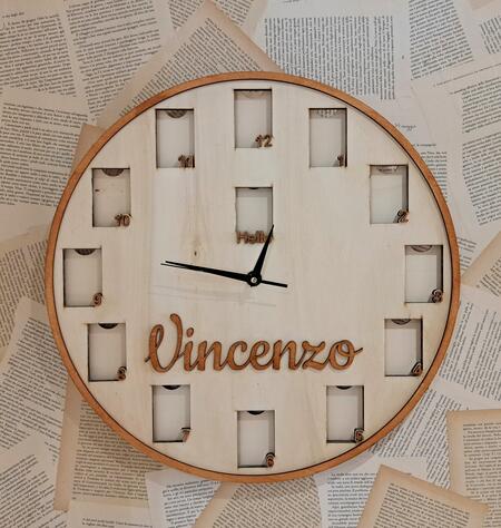 Orologio da parete in legno personalizzato