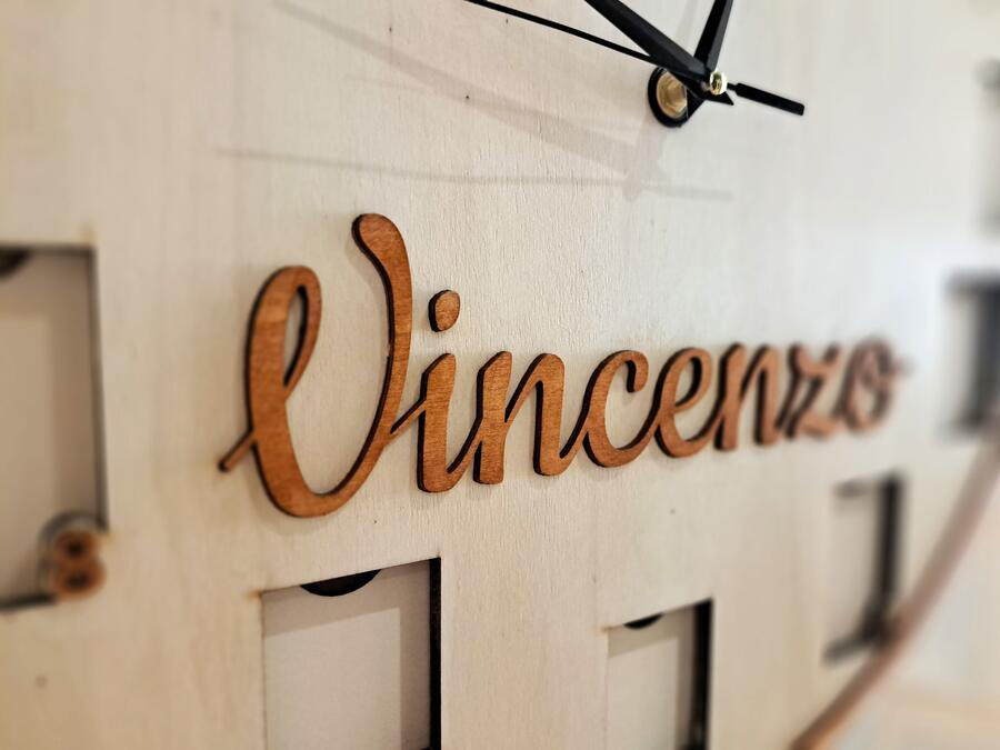 Orologio da parete in legno personalizzato
