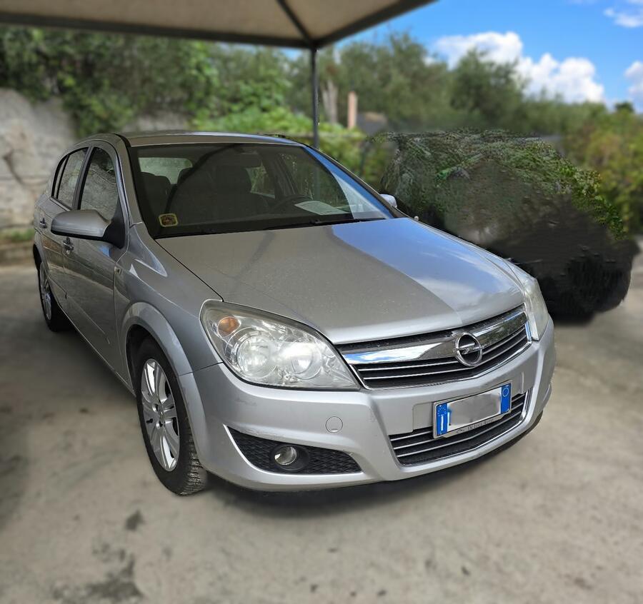 Opel Astra 1.7 CDTI 101CV 5 porte Cosmo 