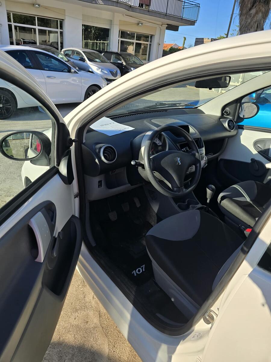Peugeot 107 68CV 5p. 