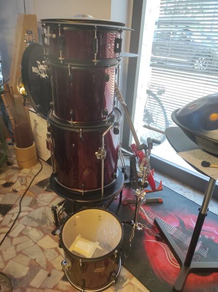 BATTERIA ROADSTER STV 243 RED occasione