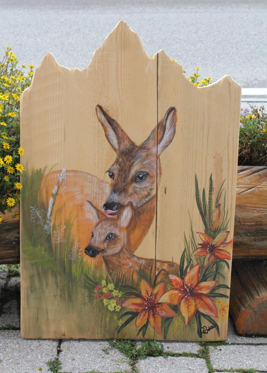 Quadro dipinto a mano raffigurante capriolo femmina con cerbiatto e gigli 70x47cm