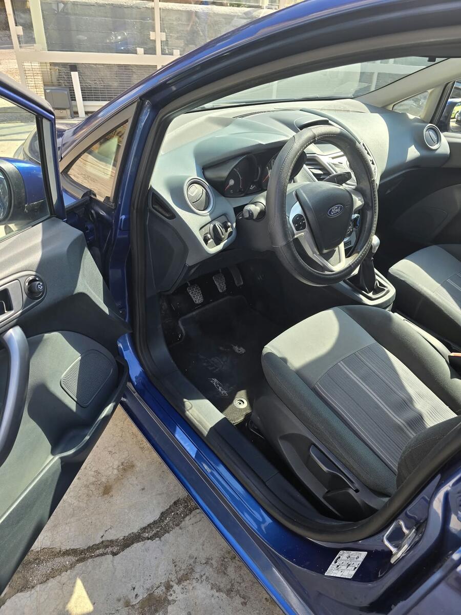 Ford Fiesta 1.4 5 porte Bz.- GPL 