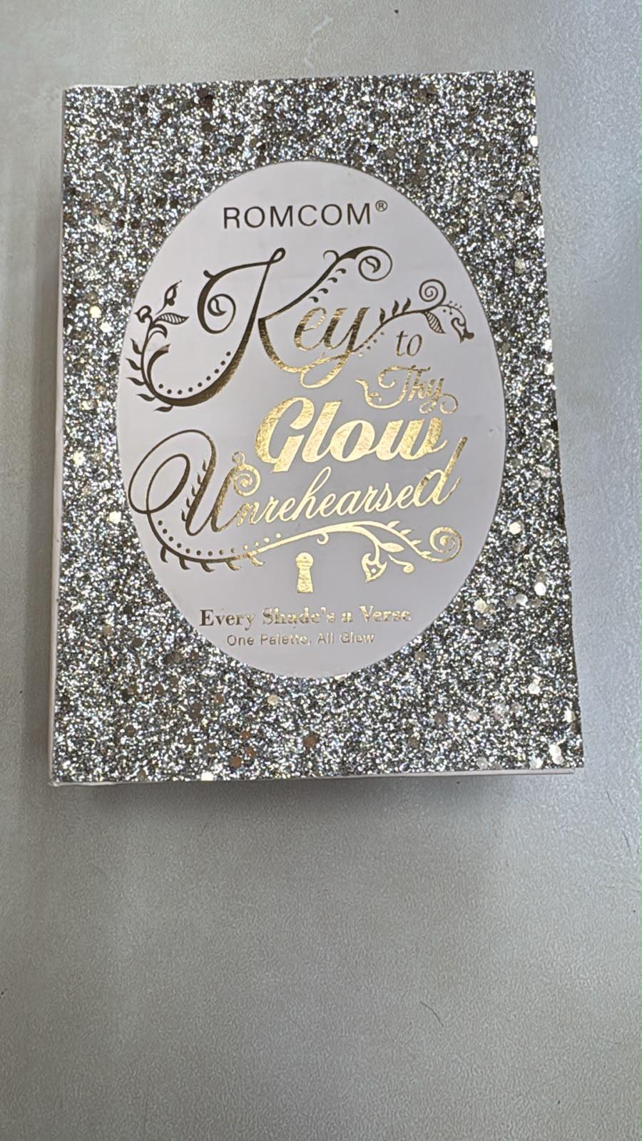 RomCom Key To Thy Glow Unrehearsed Paletta Trucchi  [Conf. da 3 pezzi]