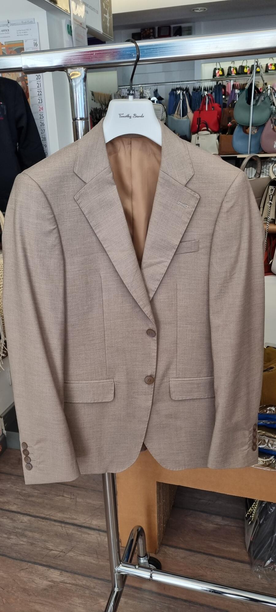Lotti Giacche ed Abiti Uomo Firmati Made in Italy Brand Misti 25, 50 0 100 pz.