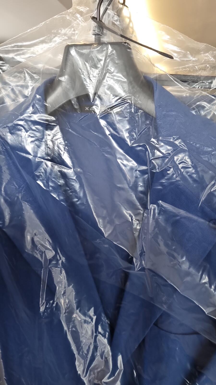 Lotti Giacche ed Abiti Uomo Firmati Made in Italy Brand Misti 25, 50 0 100 pz.