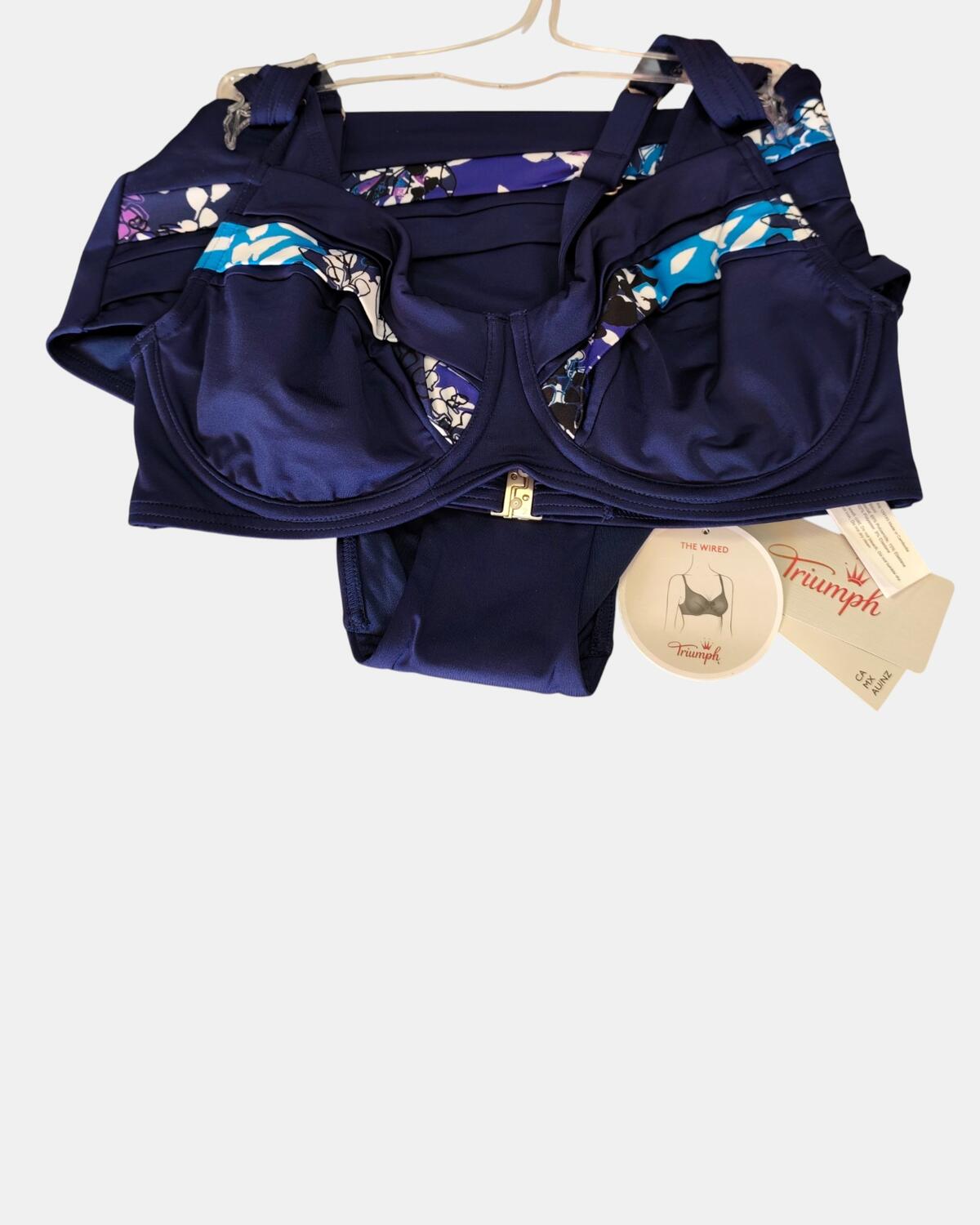Lotti Costumi e Pareo Donna Triumph, Sloggi, Basile da 25, 50 o 100 pz.
