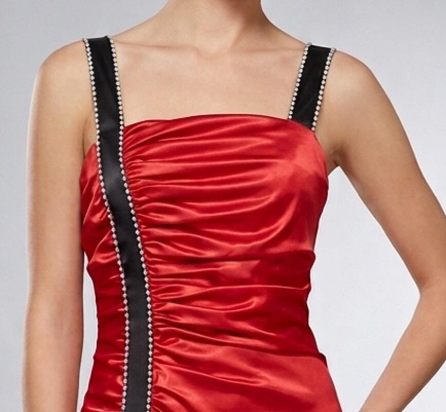 1060 Tubino rosso in raso arricciato con dettagli in strass argento