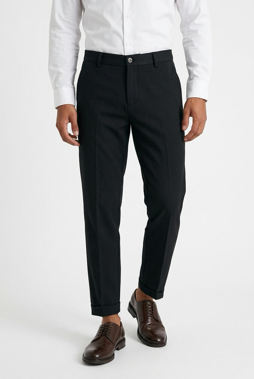 Telamira Pantalone Con Risvolto Nero
