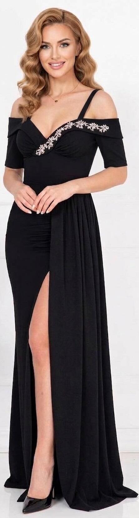 0982 Dress with slit and side panel with open sweetheart neckline