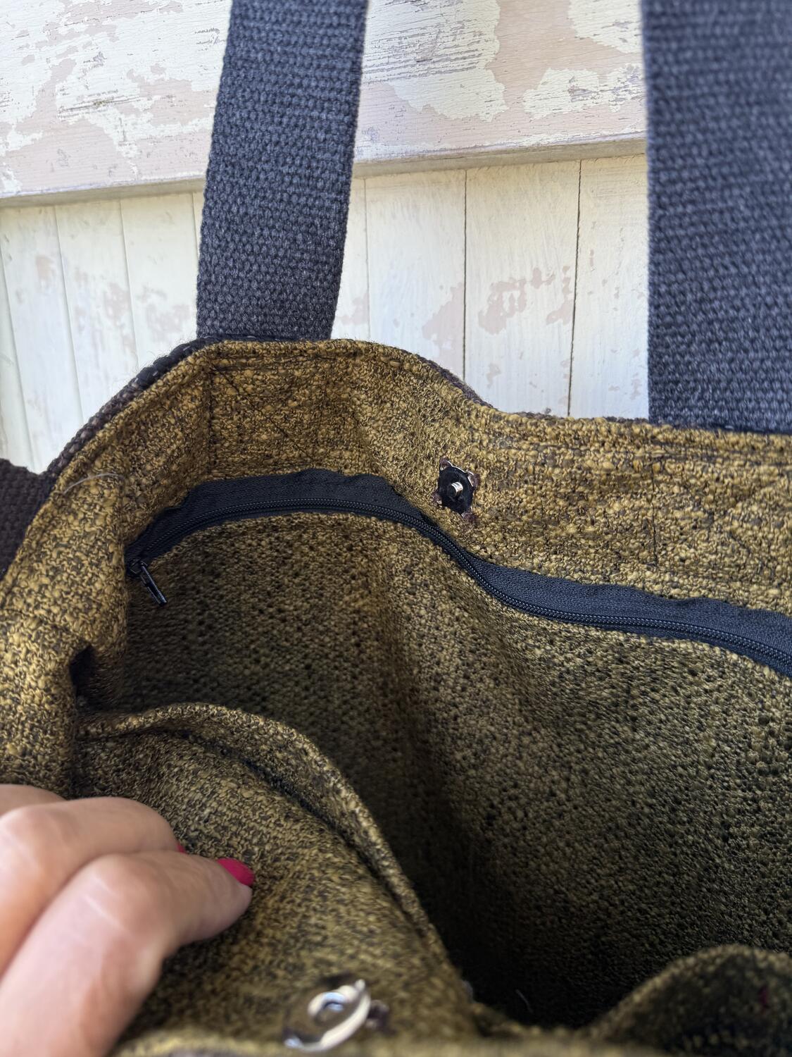 Borsa  marrone e nera 