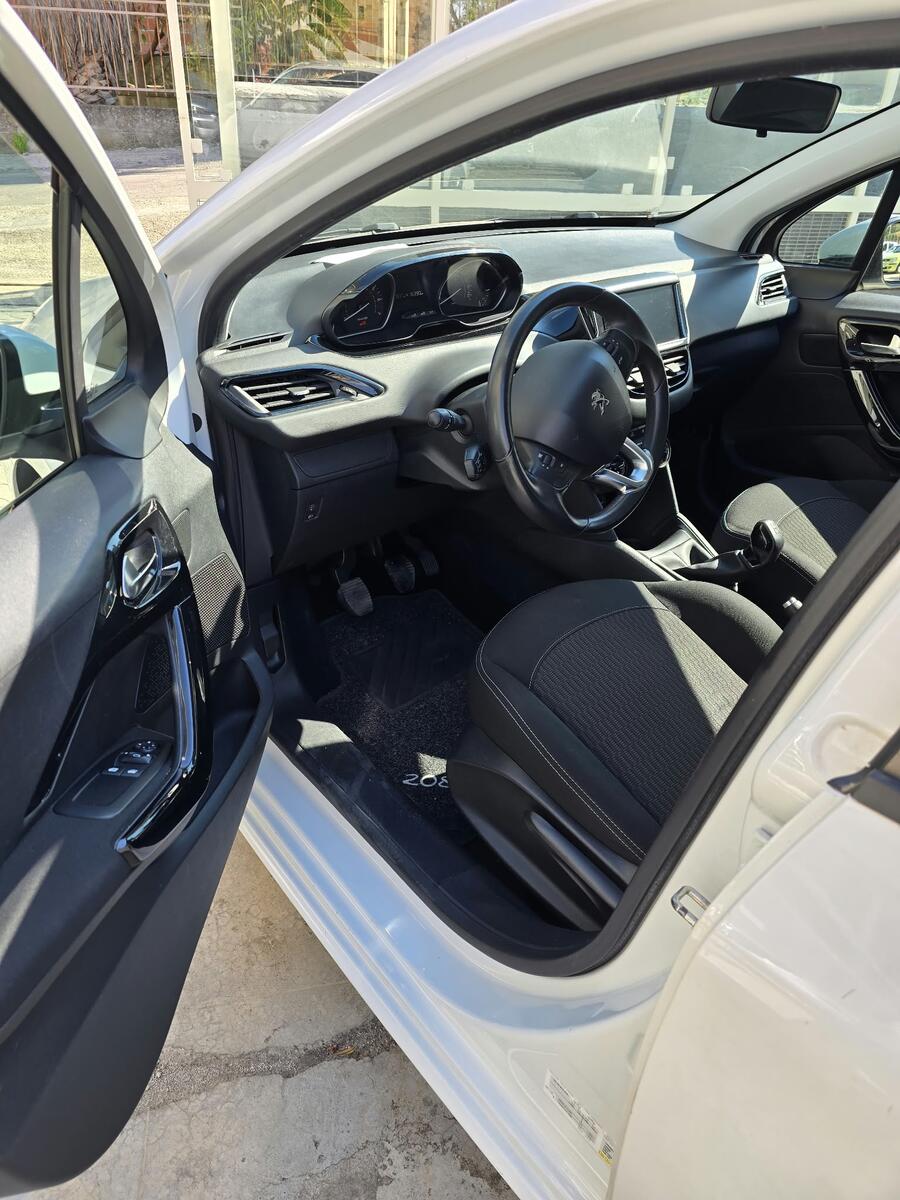 Peugeot 208 82 5 porte Active