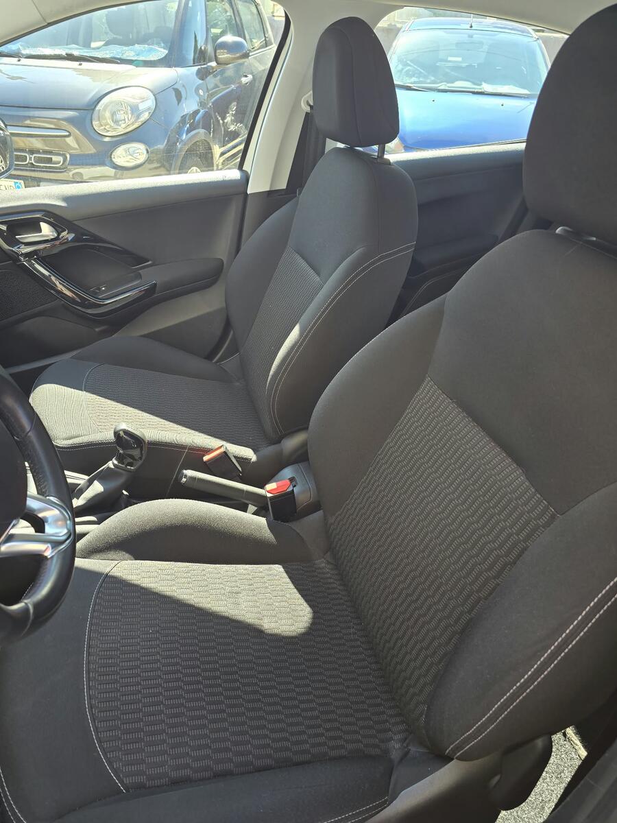 Peugeot 208 82 5 porte Active