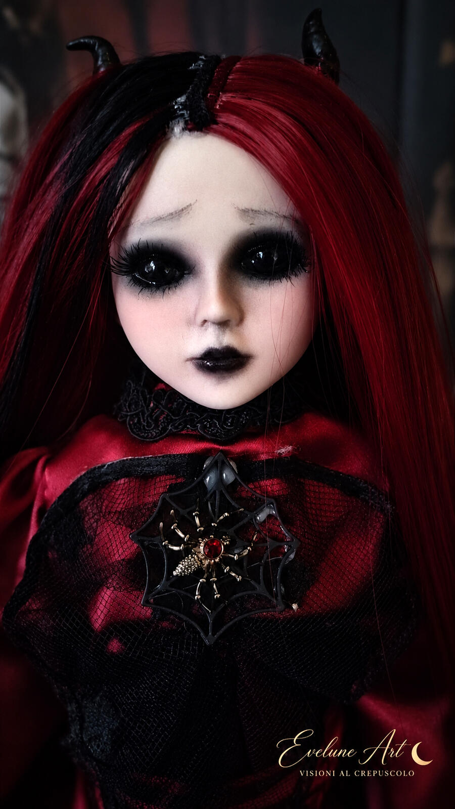 Larinia Bambola Dark Goth 