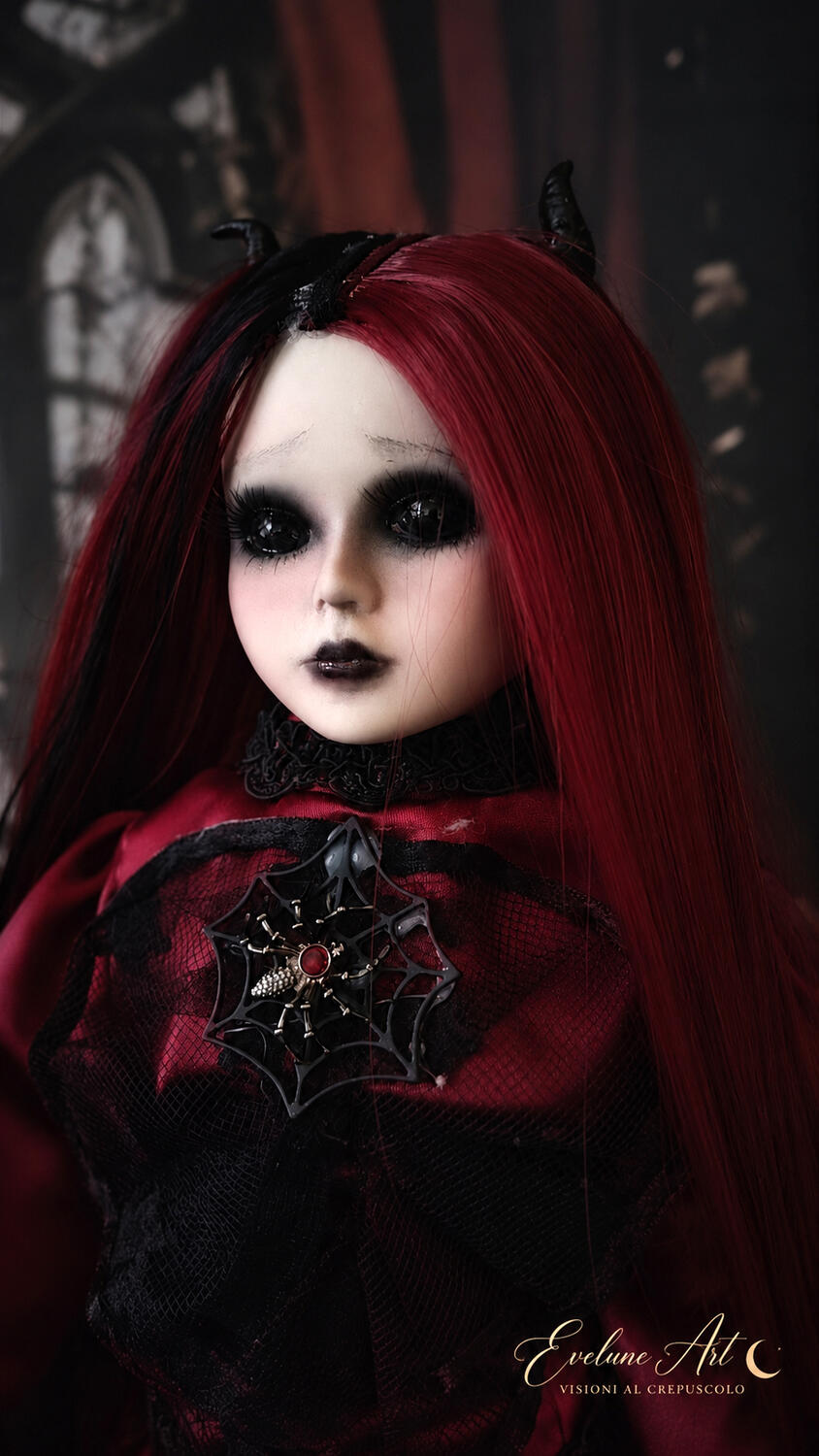 Larinia Bambola Dark Goth 