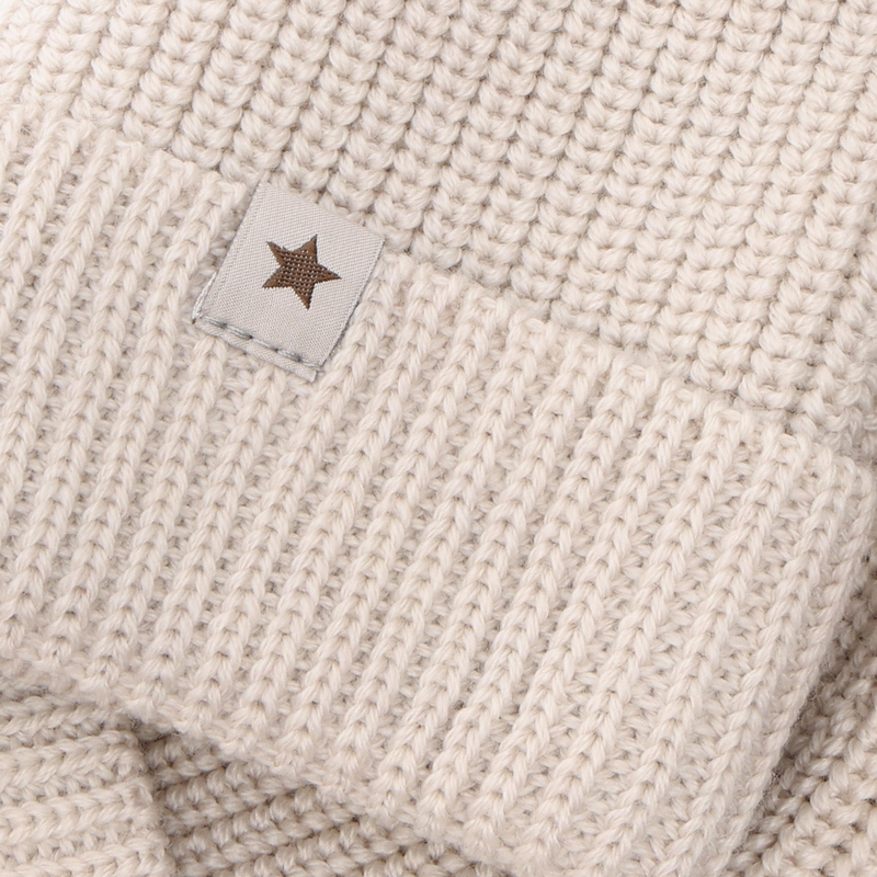 Berrettino in Lana Merino Extra Fine con Doppio Pompom – Sand Melange
