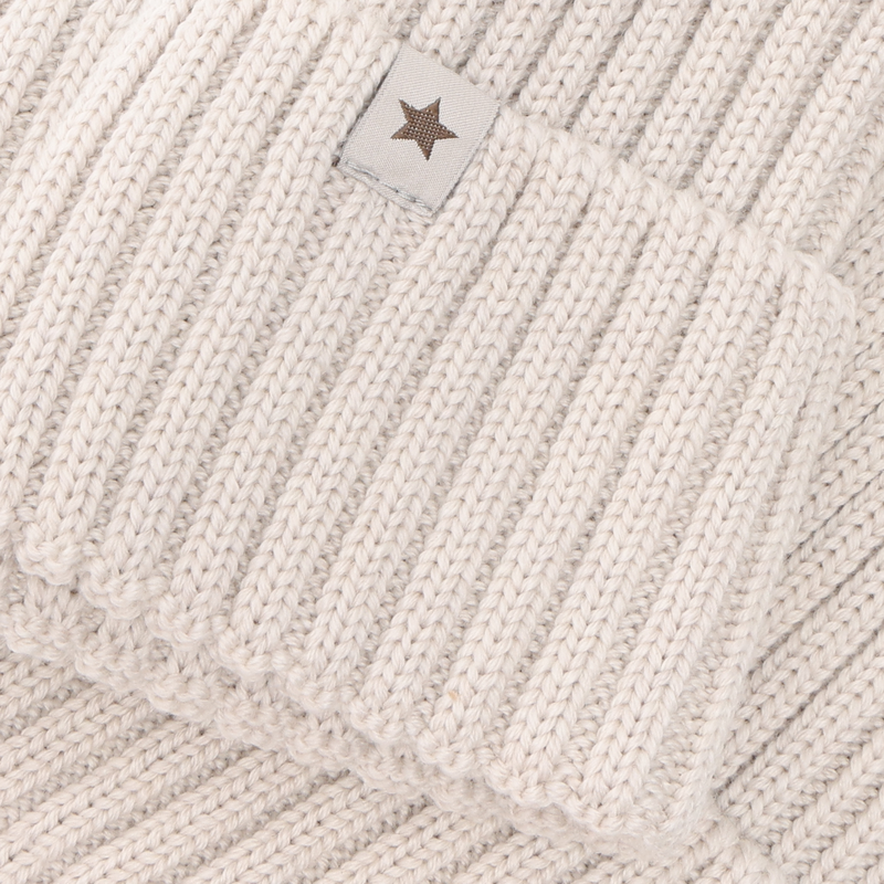 Beanie in Lana Merino Extra Fine con Balza – Sand Melange