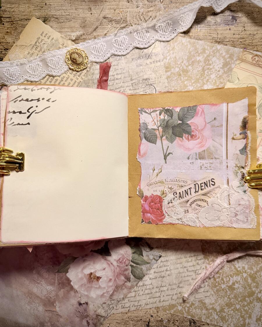 Tea & Roses - Junk Journal handmade