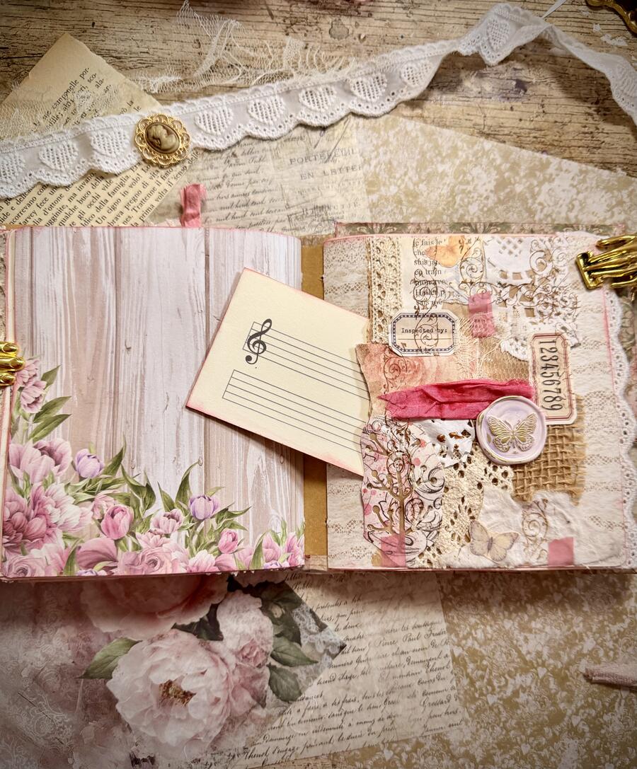 Tea & Roses - Junk Journal handmade