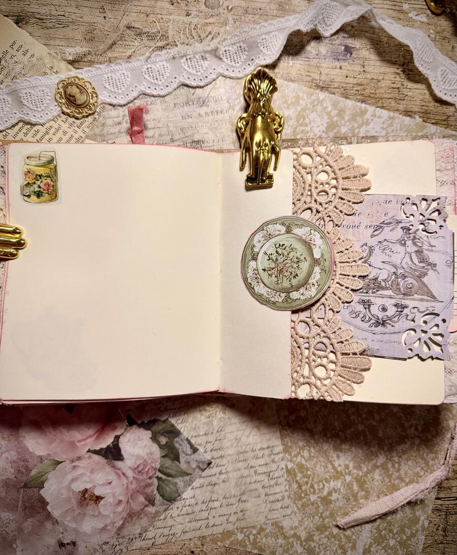 Tea & Roses - Junk Journal handmade