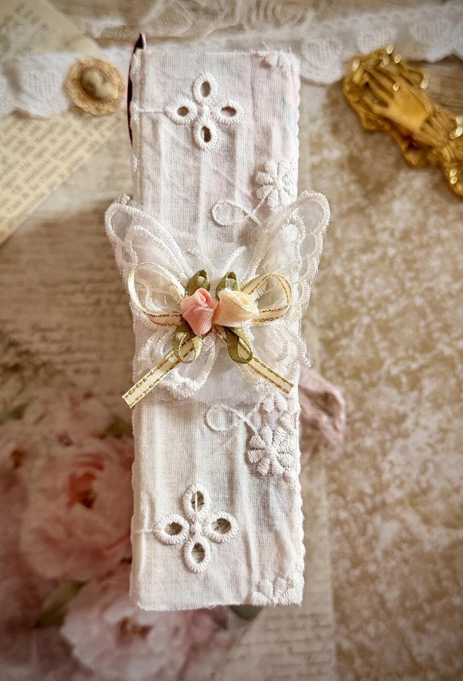 Tea & Roses - Junk Journal handmade