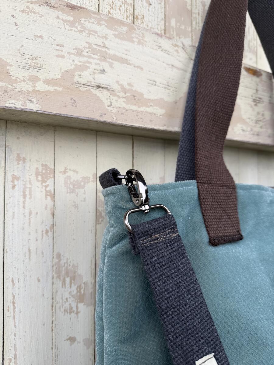 Borsa verde opalino e marrone 