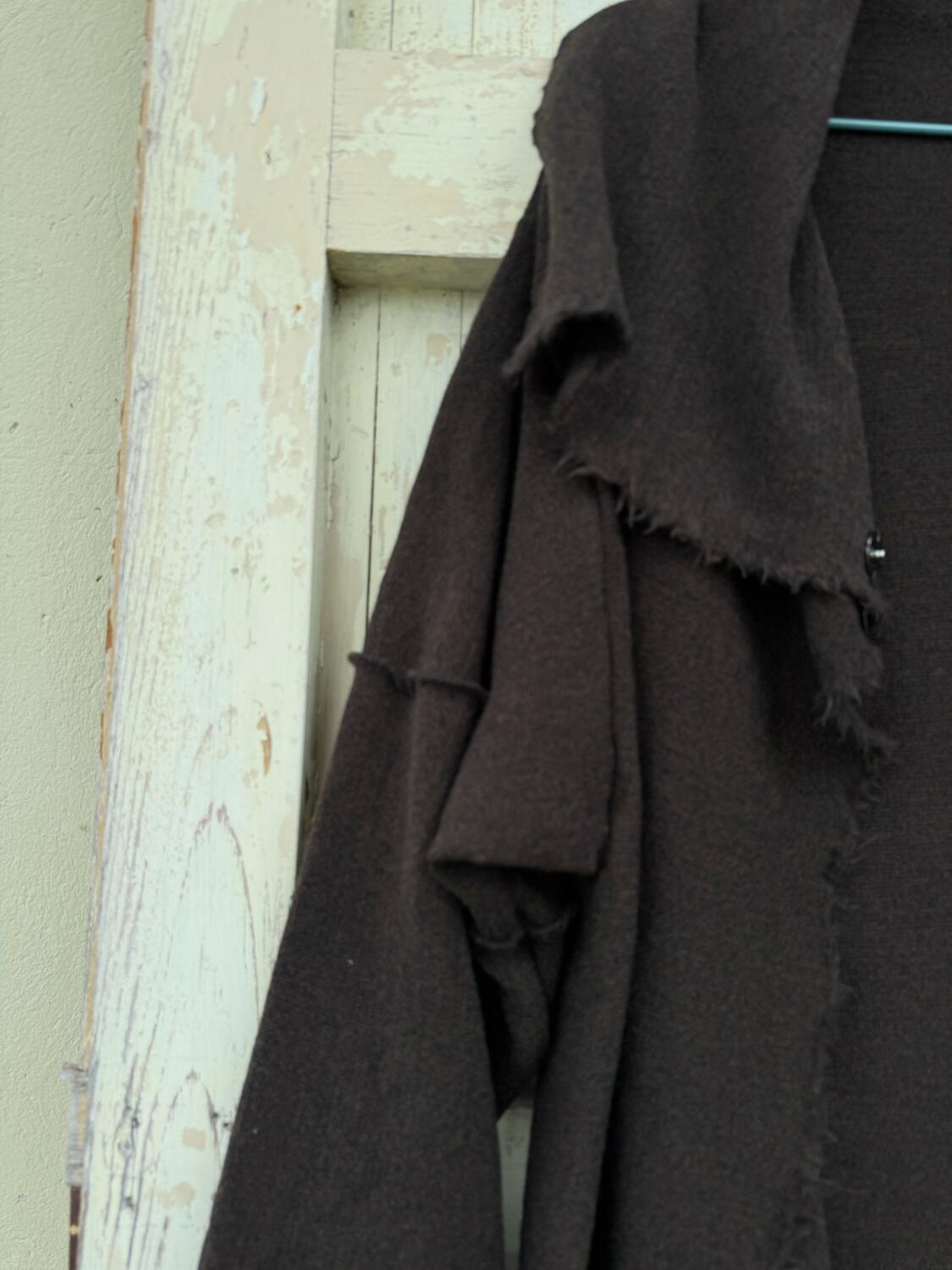 Cardigan lungo marrone scuro 