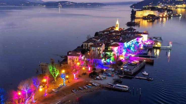 CAPODANNO TRA MILANO, LUGANO , COMO ,BERGAMO , TRA CITTÀ E LAGHI 30 DIC - 2 GEN