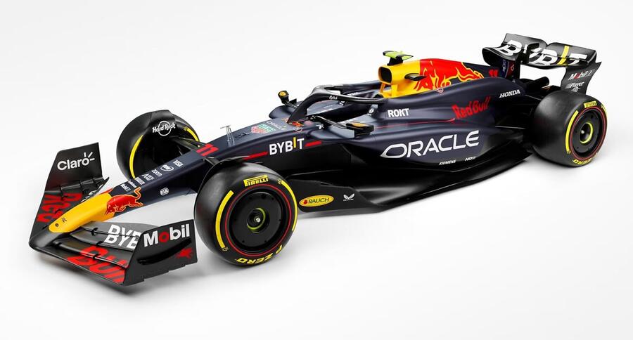 Bburago - Red Bull Racing RB20 Max Verstappen #1 2024 - Modellino Realistico Auto in Scala 1:43, Guidata da Max Verstappen, Licenza Ufficiale Red Bull, Età consigliata 3+ Anni