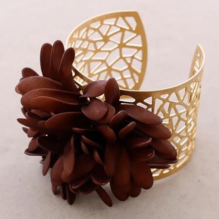 Bracciale regolabile in metallo Petalos MARRONE
