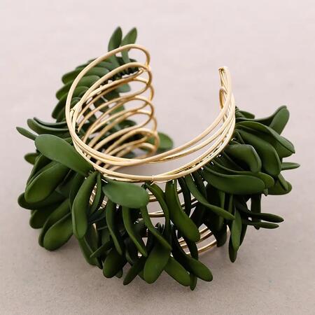 Bracciale regolabile in metallo Petalos VERDE