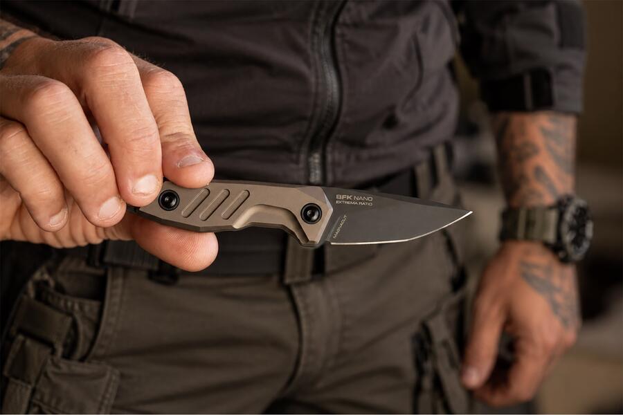 EXTREMA RATIO BFK Nano MagnaCut Tactical Mud – Coltello EDC Compatto a Lama Fissa