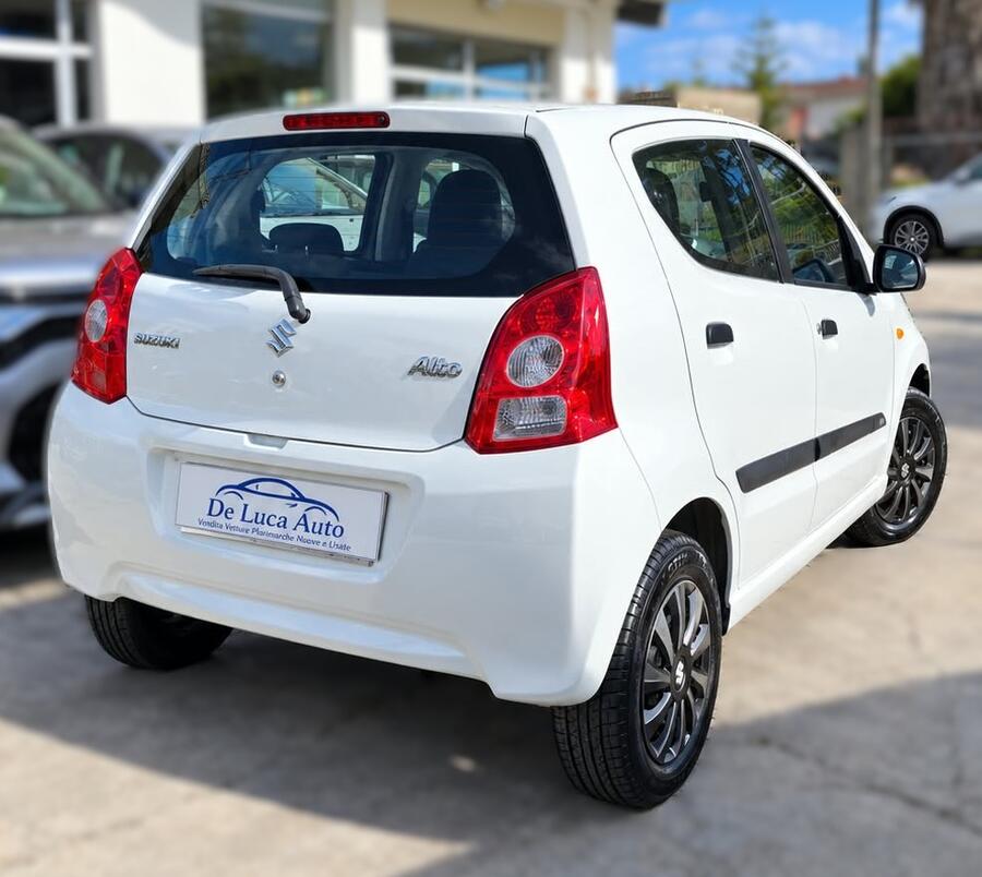 Suzuki Alto 1.0 L