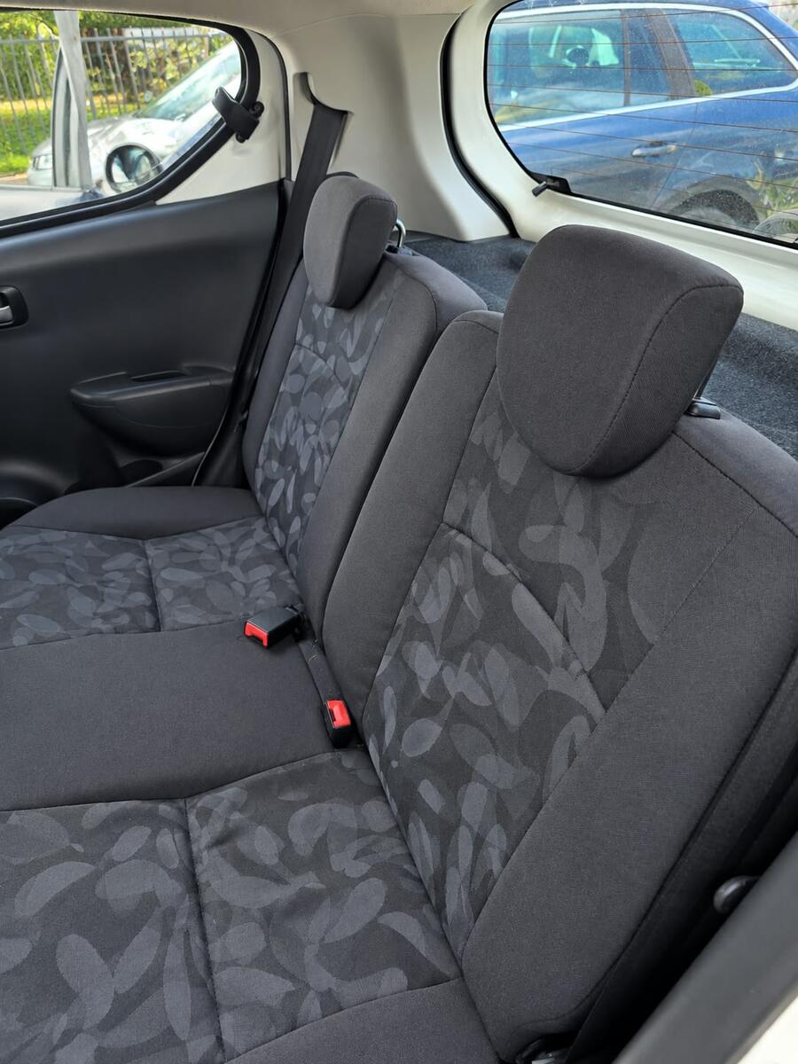 Suzuki Alto 1.0 L