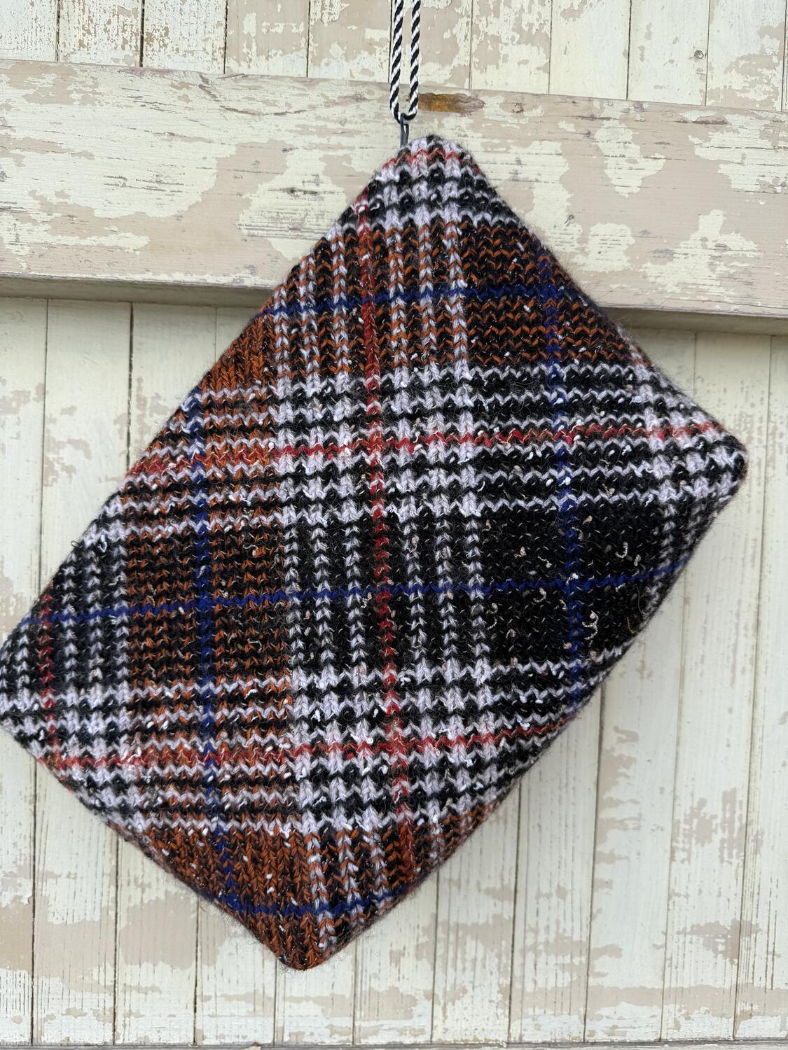 Clutch tartan