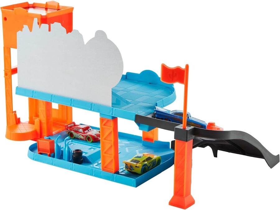 CARS - Garage Fluo di Cooper Canyon, playset Glow Racers a 2 piani con 3 auto luminose incluse, officina e ascensore funzionante, si illimuna al buio, giocattolo per bambini, 4+ anni