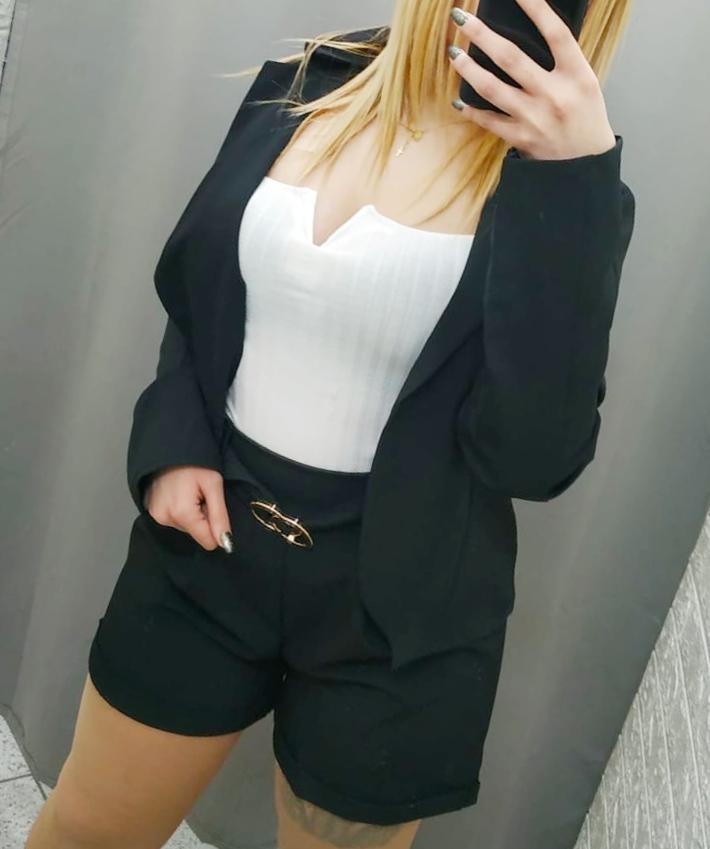 completo giacca e pantaloncino