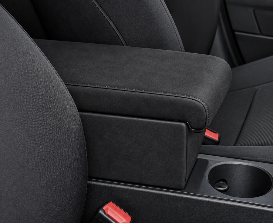 Adjustable armrest with storage for BMW X3