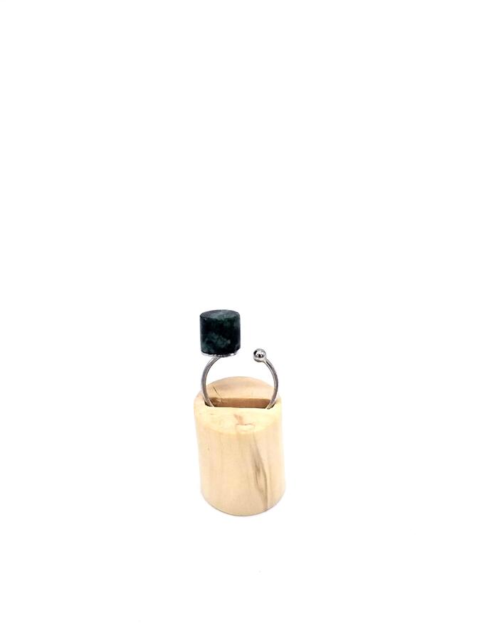 Anelli in ottone galvanizzato.