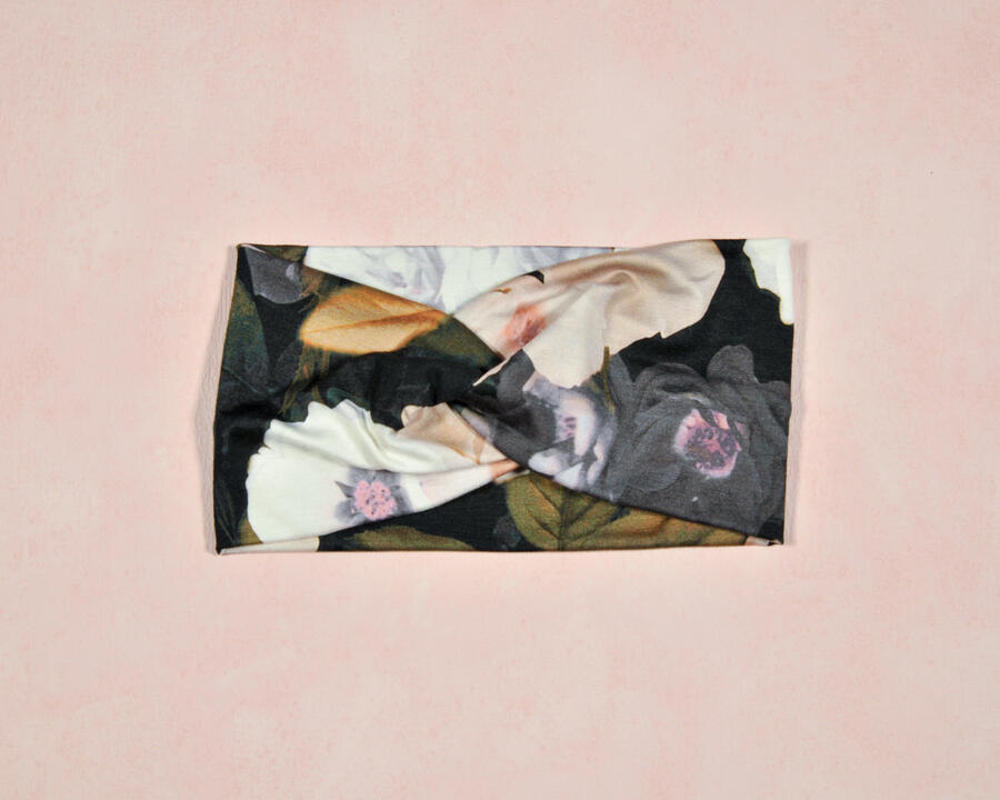 Fascia cipria rose bianche