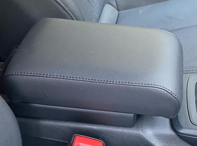 Adjustable armrest for Audi Q2 - AUDI A3 8V (2013-2019) 