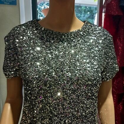 Stretch sequin sweater lined with rhinestone crew neck 6-0050