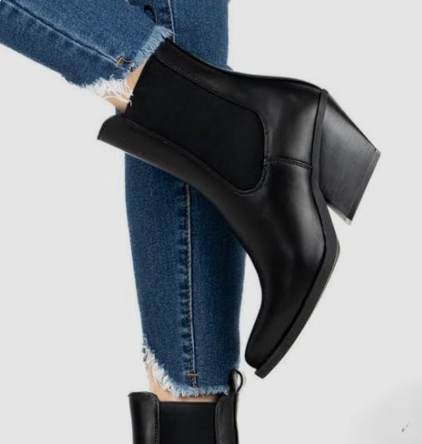 Stivaletto ecopelle basso tacco modello camperos