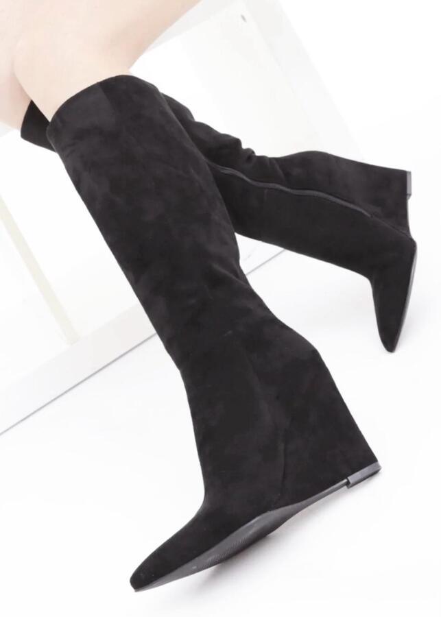 stivale camoscio con tacco a zeppa 36/41