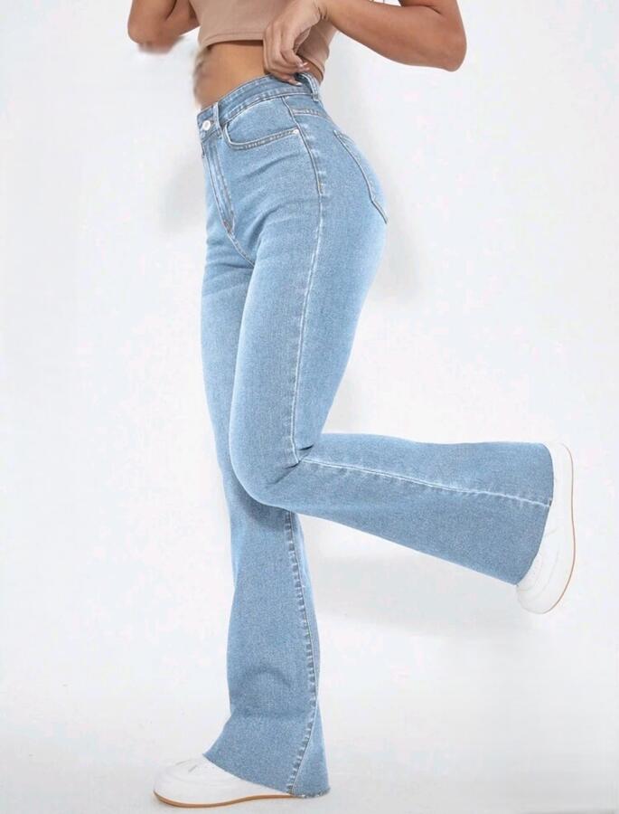 Jeans zampa elasticizzati chiaro taglie dalla XS alla XXL