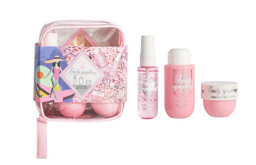 V.V.LOVE KIT ACQUA PROFUMATA DA 40 ml+SHOWER GEL DA 50 ml+CREMA CORPO DA 50 ml
 [Quantità minima è di 6 pezzi]