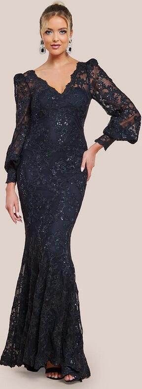 0909 Long dress in tulle and embroidered lace with lined sequins and sleeves