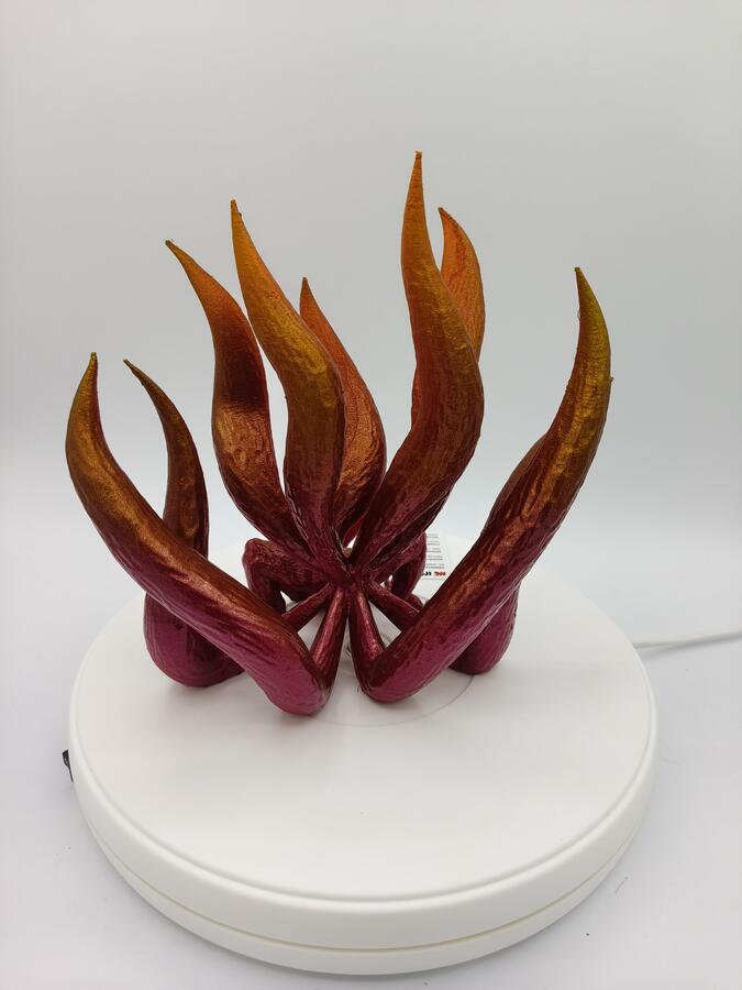 KITSUNE, Volper a 9 code colorata a mano - Stampa 3D -