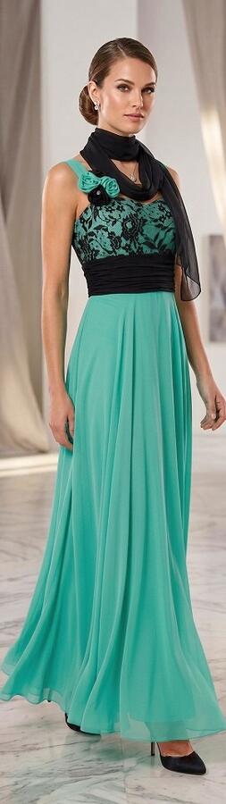 0988 Abito in chiffon foderato con corpetto in pizzo