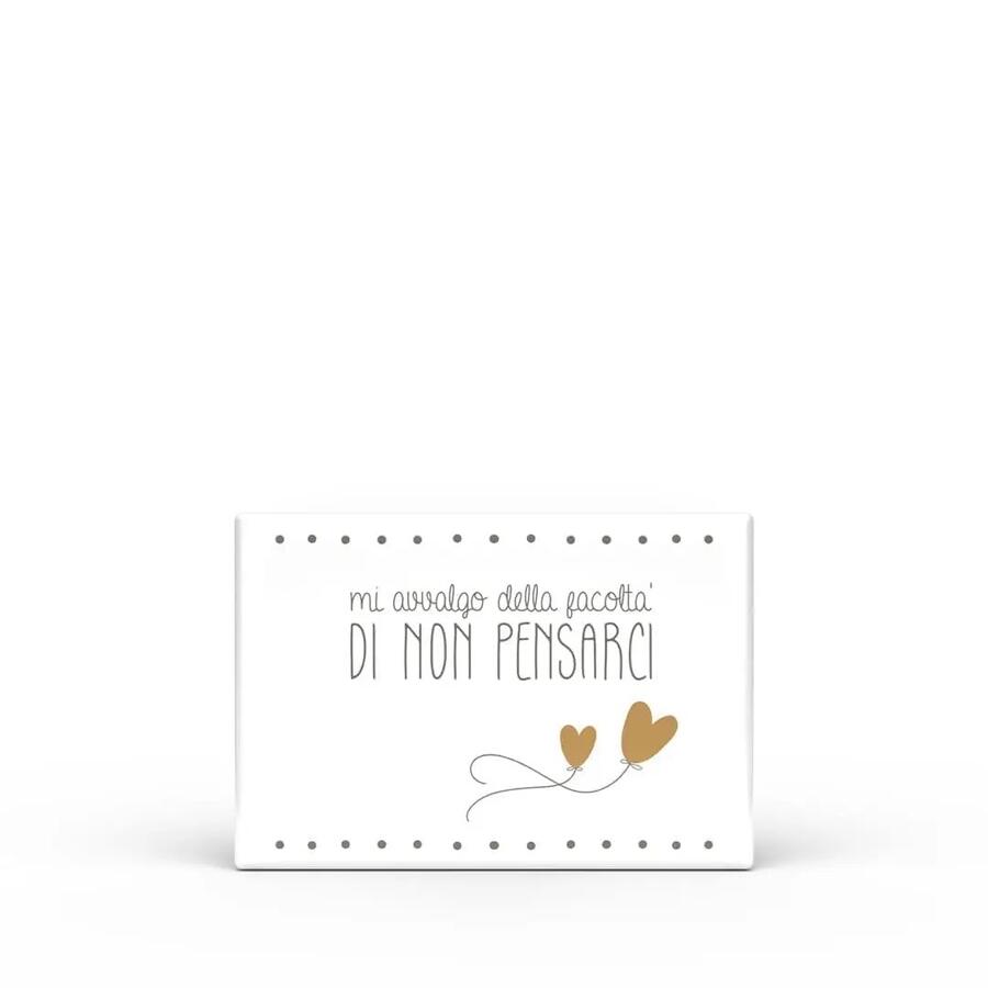 L'Angolo delle Idee Calamita Rettangolare "Parole Sante" — legno laccato 8x5,5 cm, 16 frasi ironiche a scelta